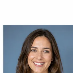 Maya Collins testimonial portrait